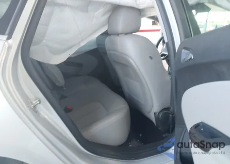 2014 Buick Verano z USA, uszkodzony, nr VIN 1G4PP5SK7E4141018